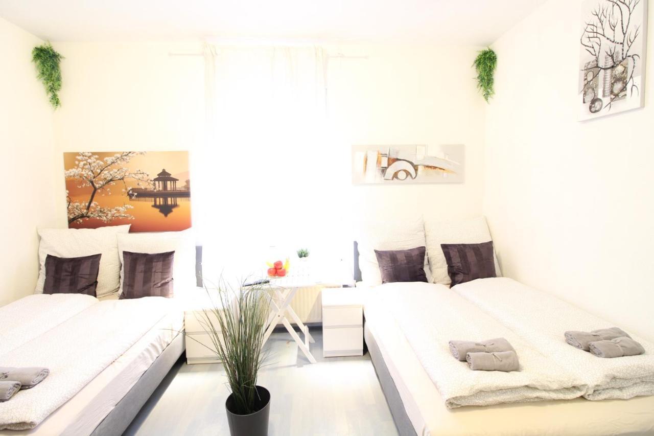 Downtown Apartments Ulm - Im Herzen Von Ulm & Komfortable Boxspringbetten Luaran gambar